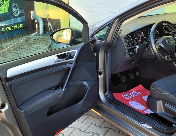 Volkswagen Golf 28