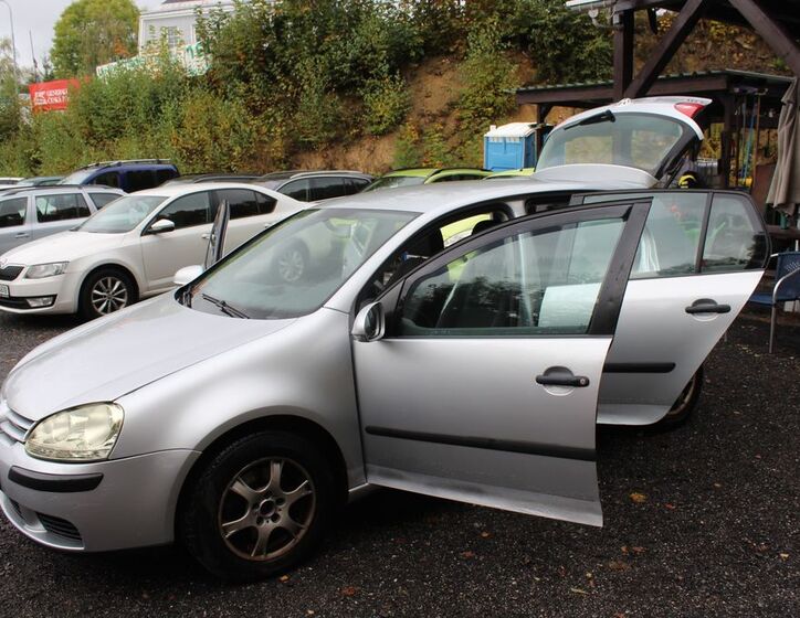 Volkswagen Golf 26