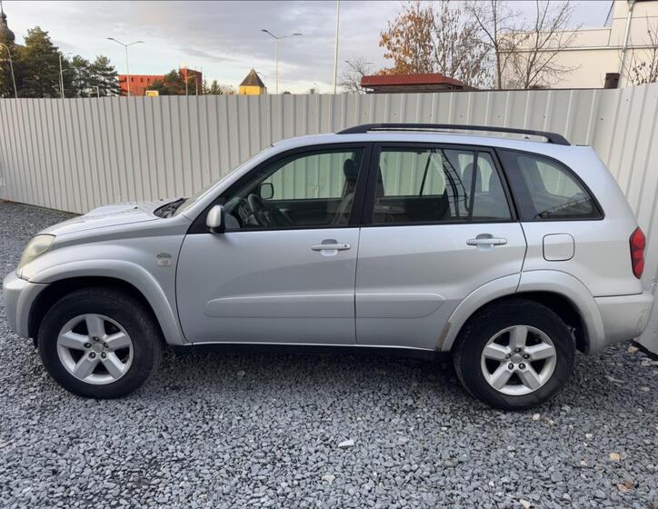Toyota RAV4 4