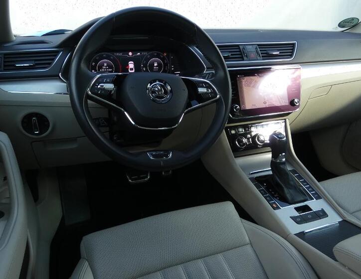 Škoda Superb 5