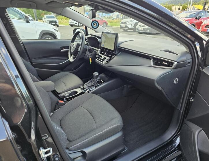 Toyota Corolla 13
