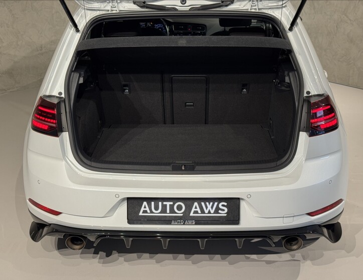 Volkswagen Golf 15