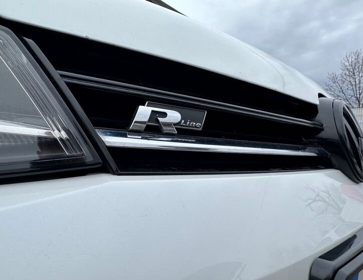 Volkswagen Golf 34