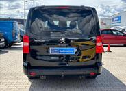 Peugeot Traveller 4