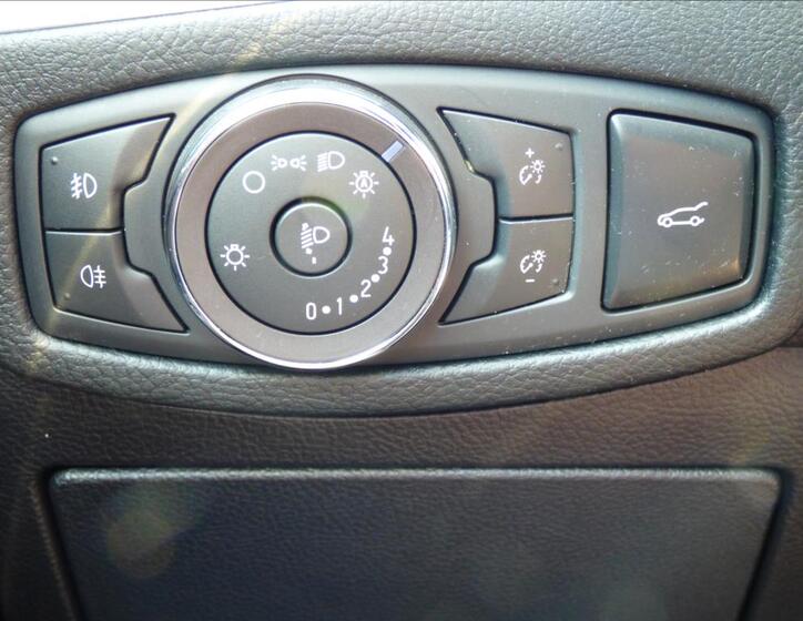 Ford S-MAX 13