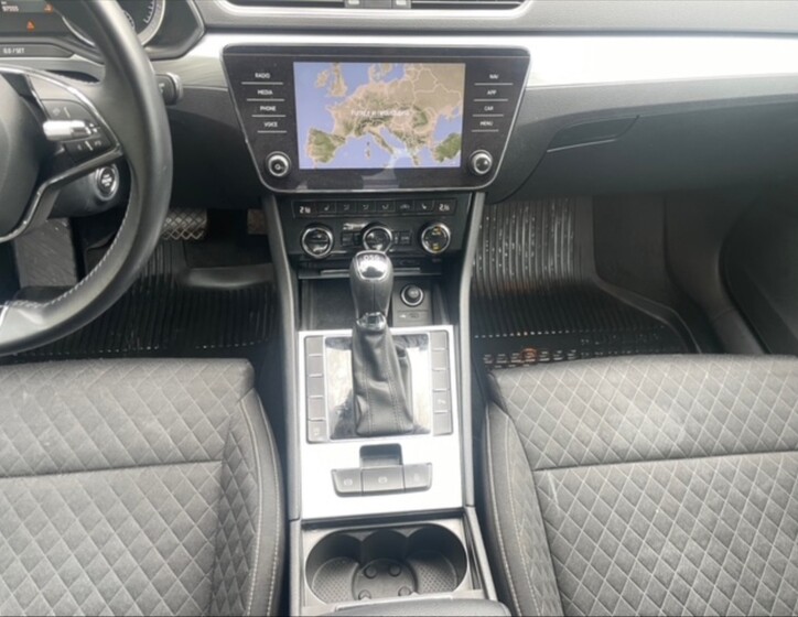 Škoda Superb 10
