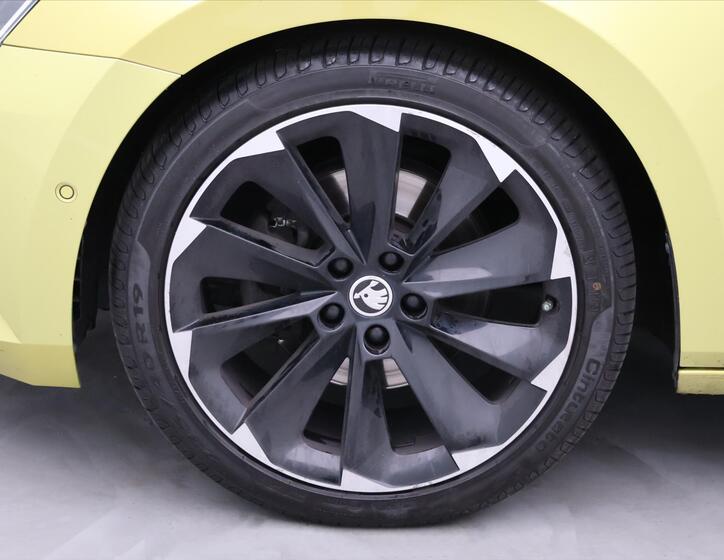 Škoda Superb 44