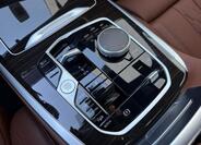 BMW X7 12