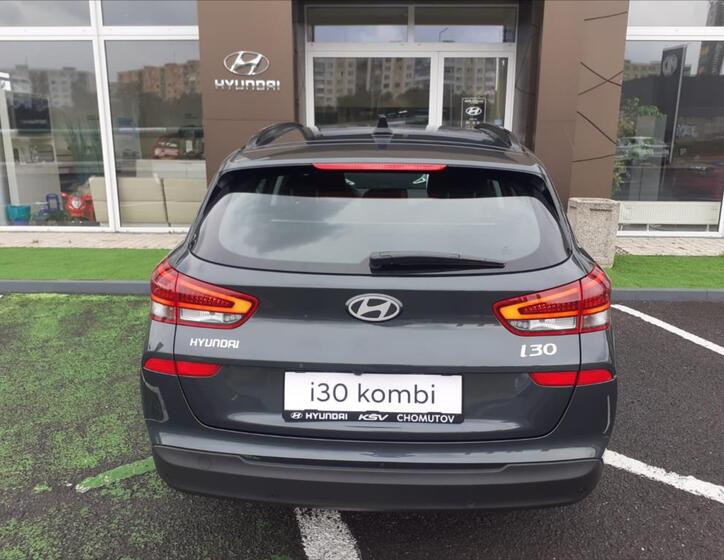 Hyundai i30 11