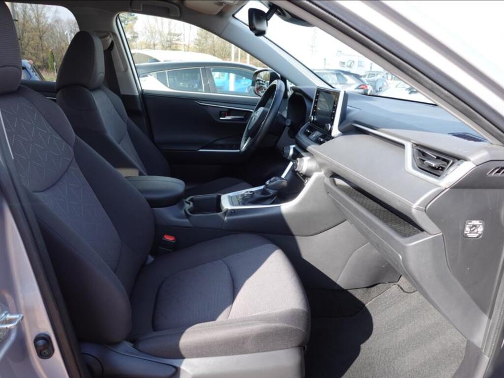 Toyota RAV4 12