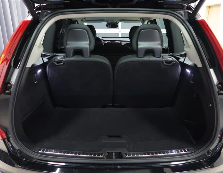 Volvo XC90 9