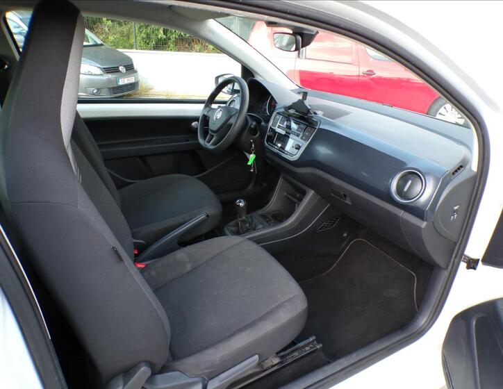 Volkswagen up! 18