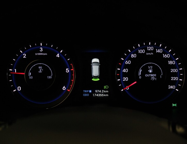 Hyundai i40 23