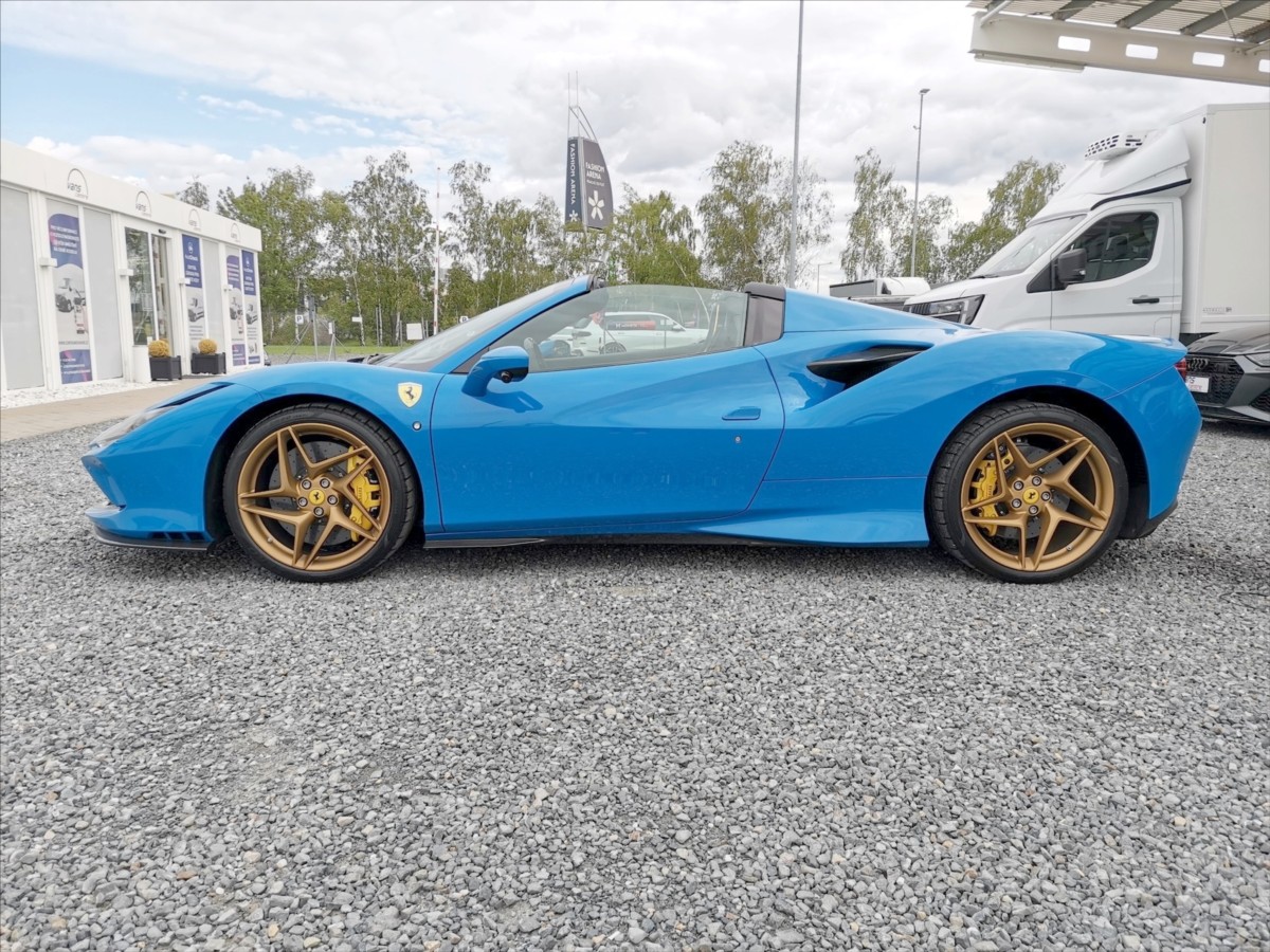 Ferrari F8