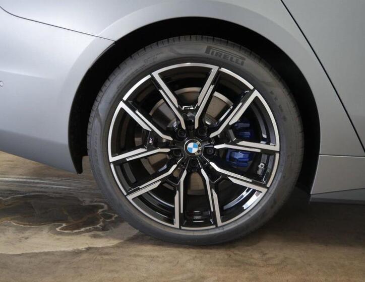 BMW Řada 4 8