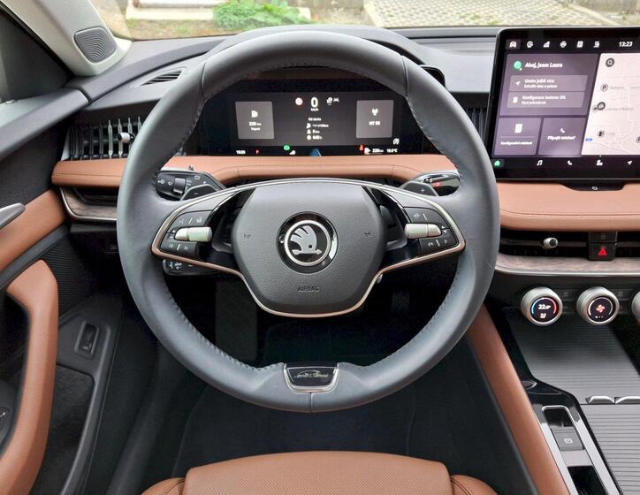 Škoda Superb 19