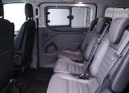 Ford Tourneo Custom 16