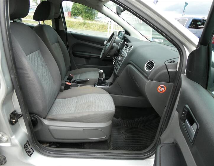 Ford Focus 18