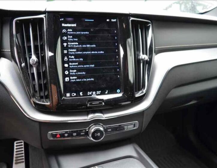 Volvo XC60 9