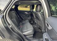 Jaguar F-Pace 12
