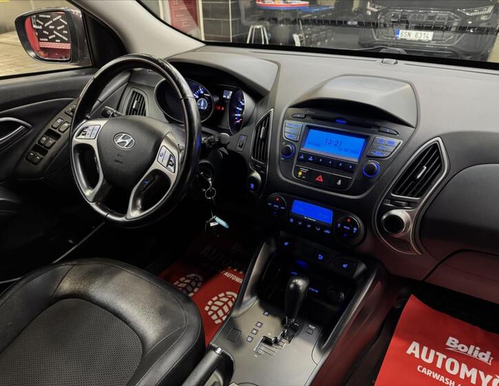 Hyundai ix35 13