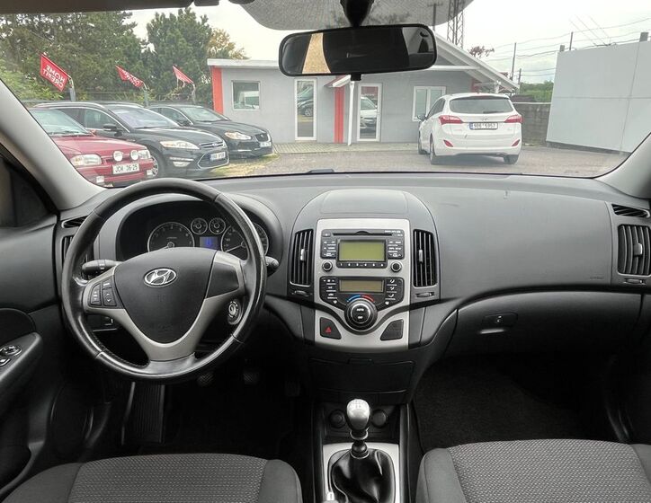 Hyundai i30 23