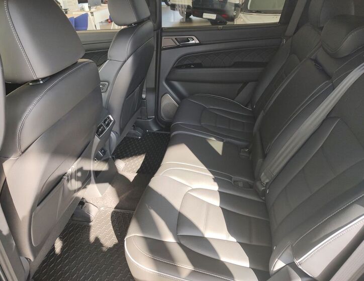 SsangYong Rexton 4