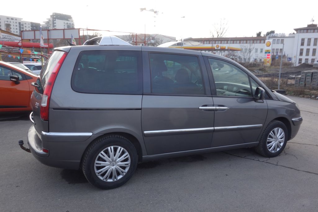 Citroën C8
