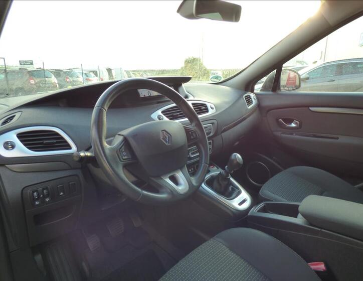 Renault Grand Scénic 11