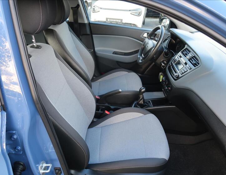 Hyundai i20 13