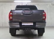 Toyota Hilux 6