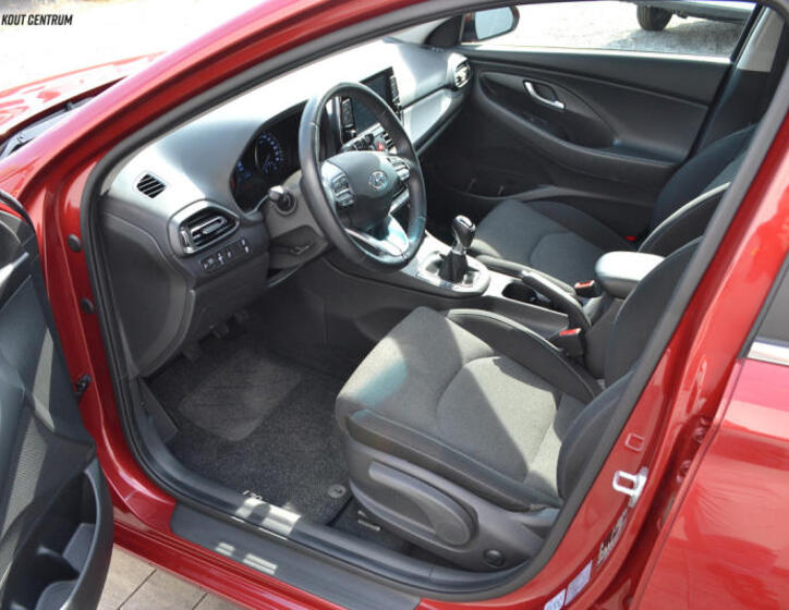 Hyundai i30 18
