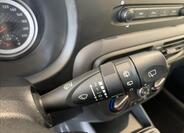 Hyundai i10 32