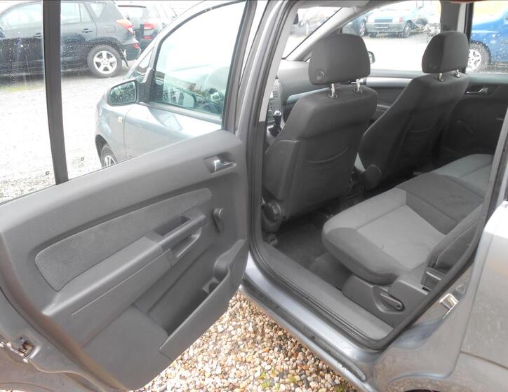 Opel Zafira 15