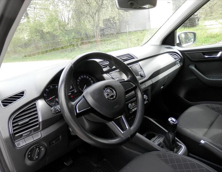 Škoda Fabia 12