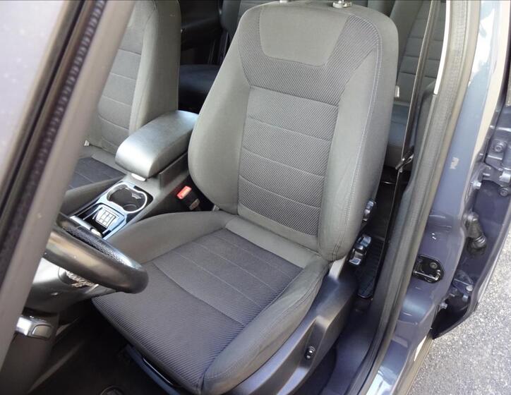 Ford S-MAX 18