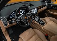 Porsche Cayenne 18