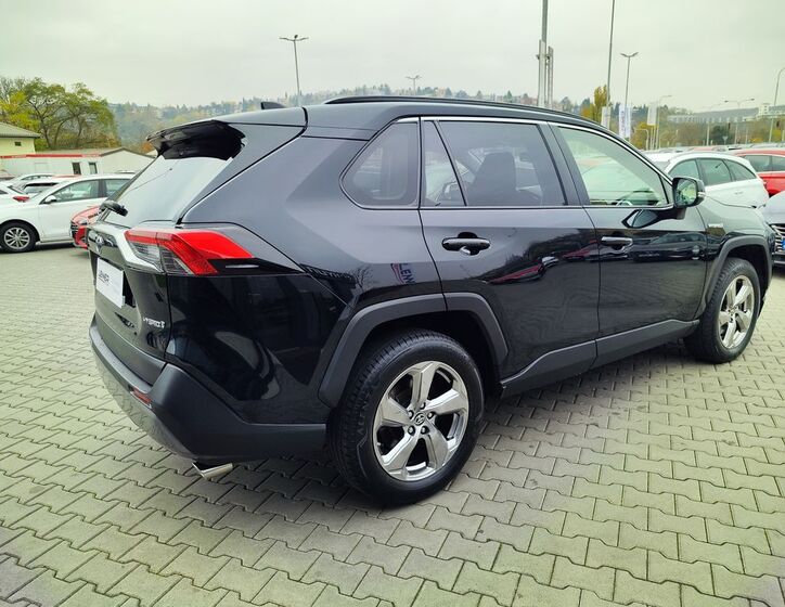 Toyota RAV4 5