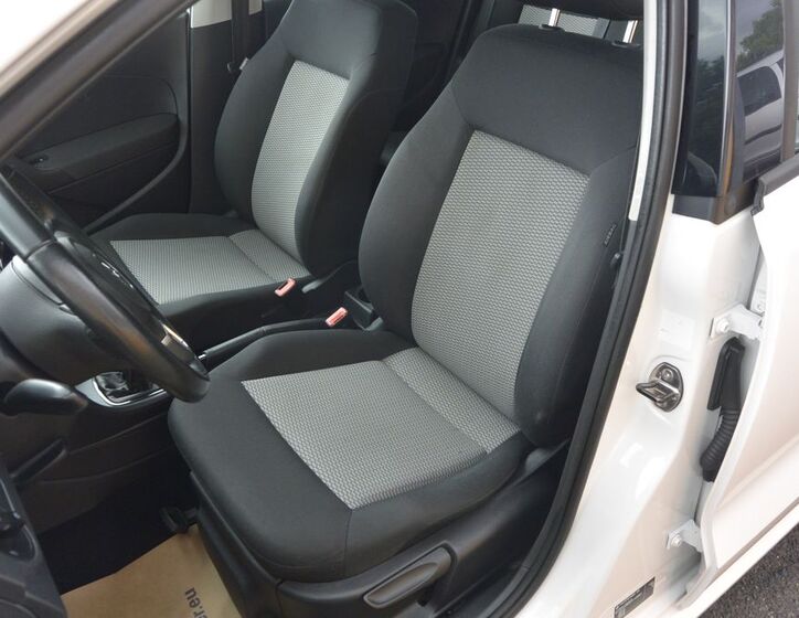 Volkswagen Polo 10
