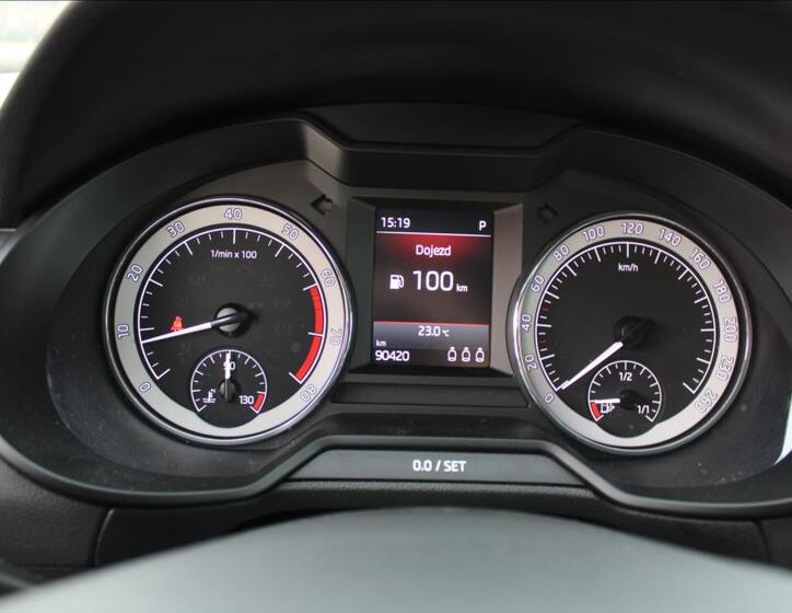 Škoda Octavia 16