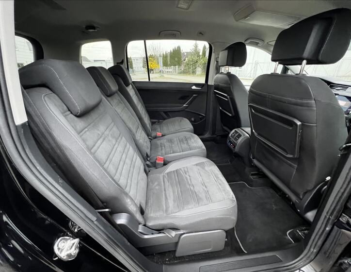 Volkswagen Touran 20