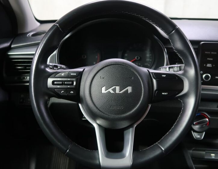 KIA Rio 15