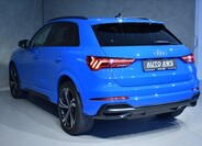 Audi Q3 8