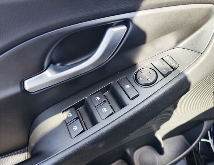 Hyundai i30 33