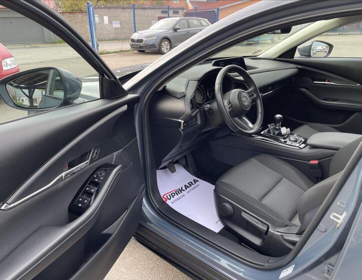 Mazda CX-30 10