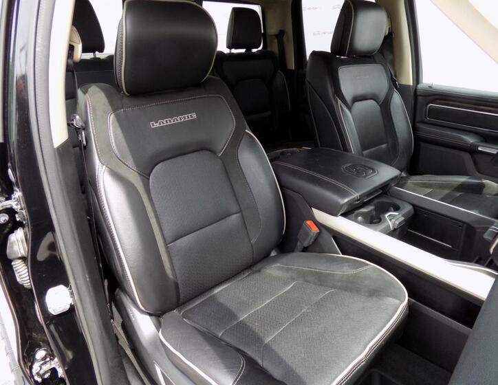 Dodge RAM 1500 16