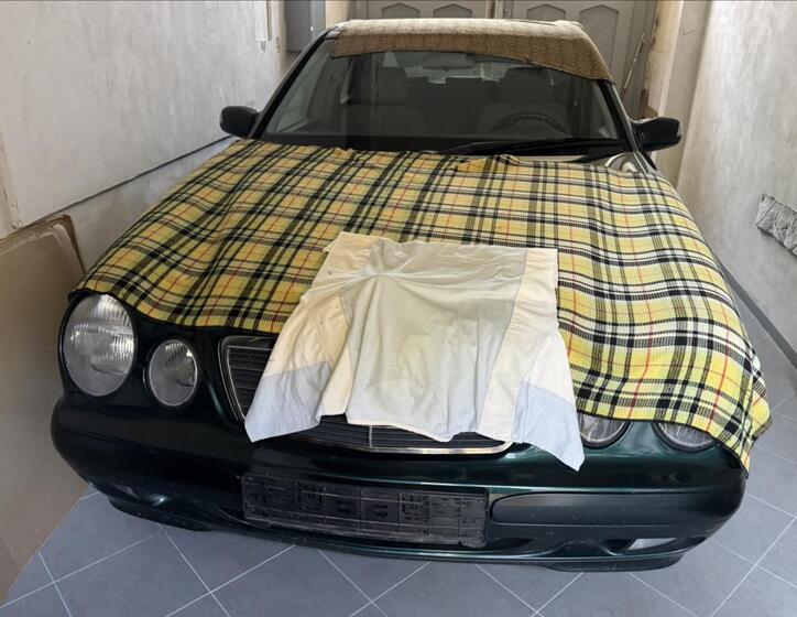 Mercedes-Benz Třídy E 25