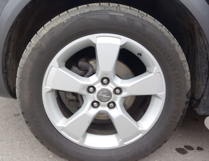 Opel Antara 12