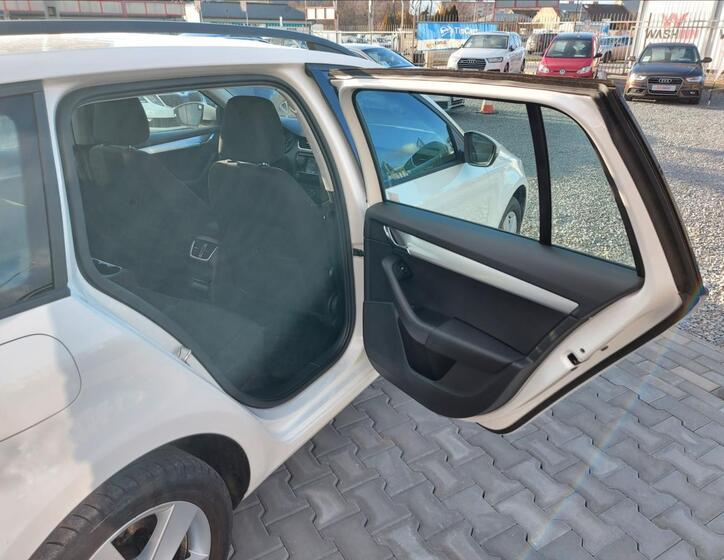 Škoda Octavia 16