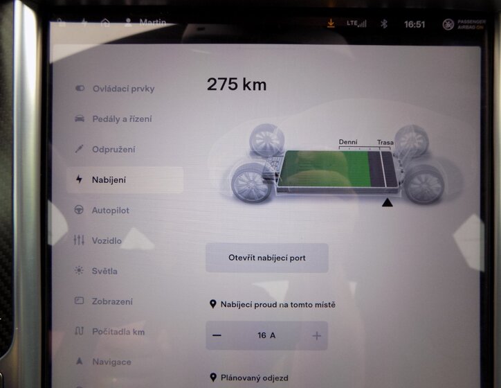 Tesla Model S 31